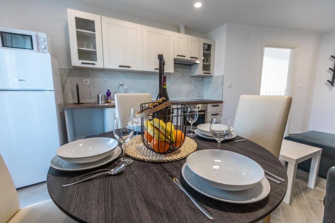Apartmani Jancic โอกูลิน ภายนอก รูปภาพ