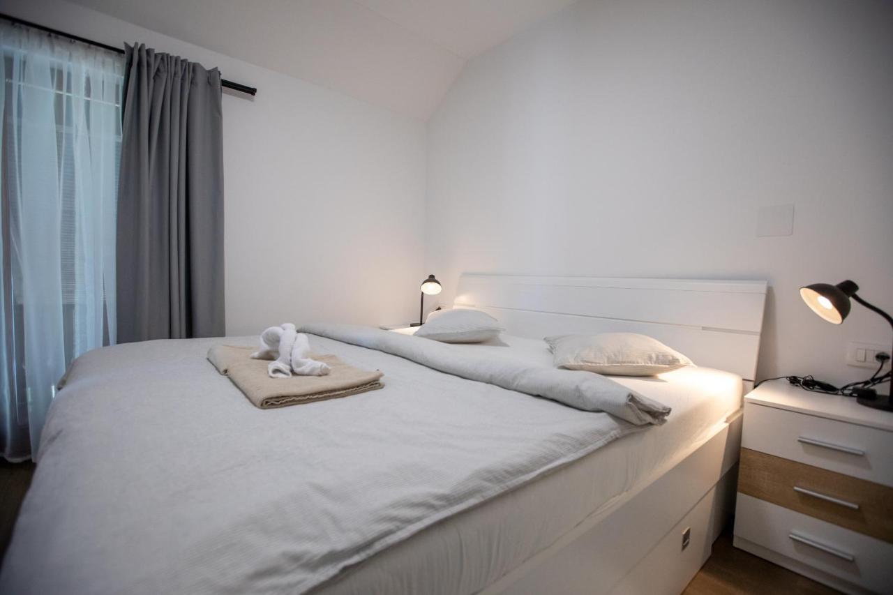 Apartmani Jancic โอกูลิน ภายนอก รูปภาพ