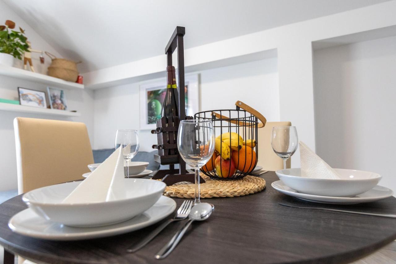 Apartmani Jancic โอกูลิน ภายนอก รูปภาพ