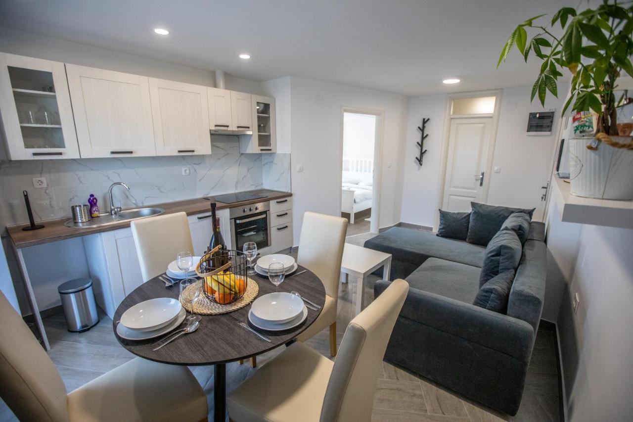 Apartmani Jancic โอกูลิน ภายนอก รูปภาพ
