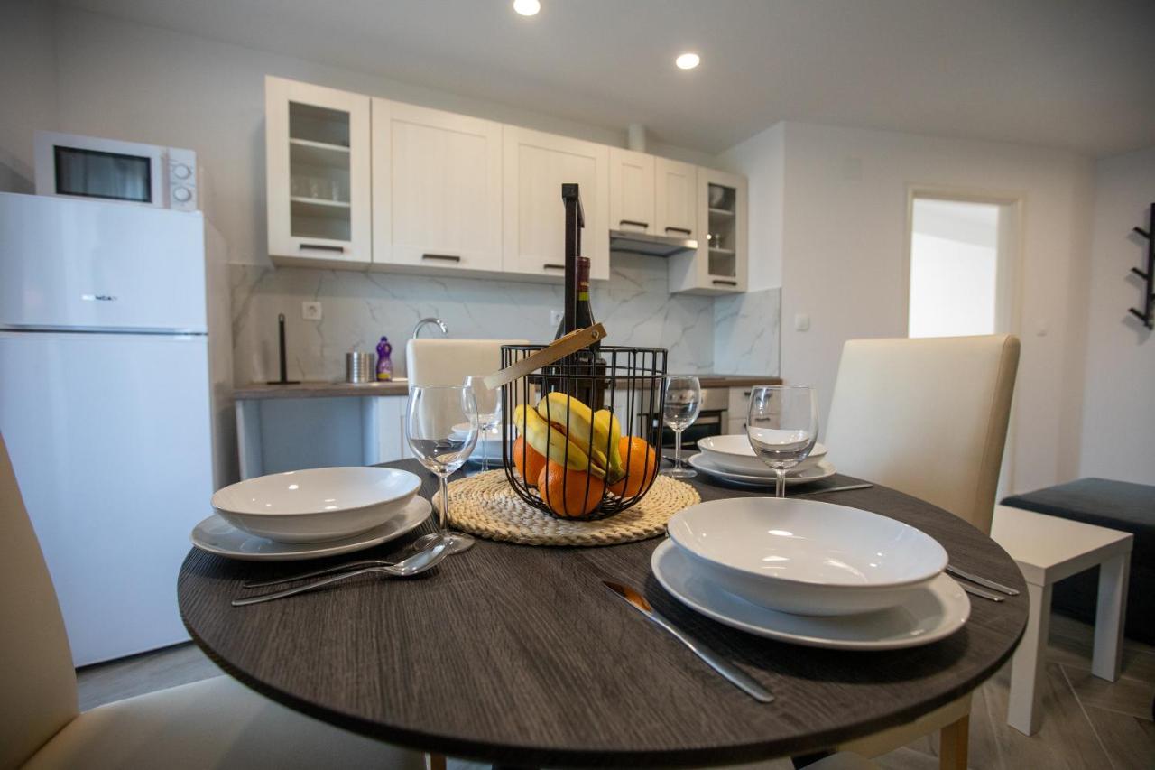 Apartmani Jancic โอกูลิน ภายนอก รูปภาพ